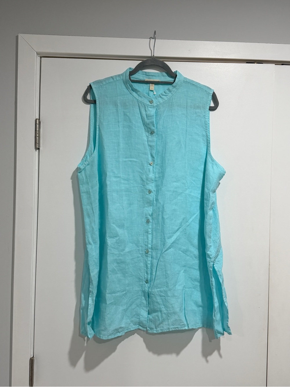 Eileen Fiaher Sleeveless Button-Front Eco-Linen Top - Aqua